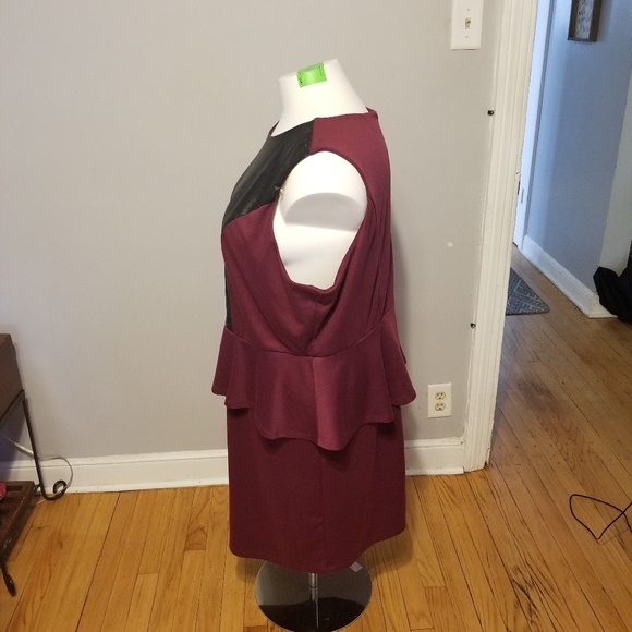 Peplum Dress - Picture 3 of 4